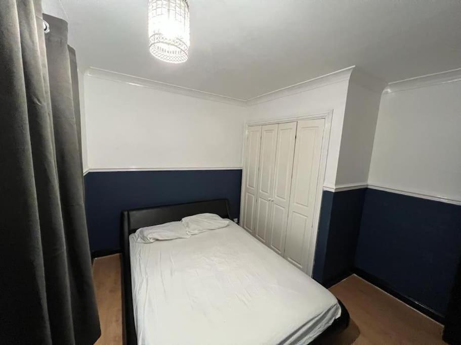 Cheerful 3 Bed House With Free Parking. Villa Nottingham Exterior foto