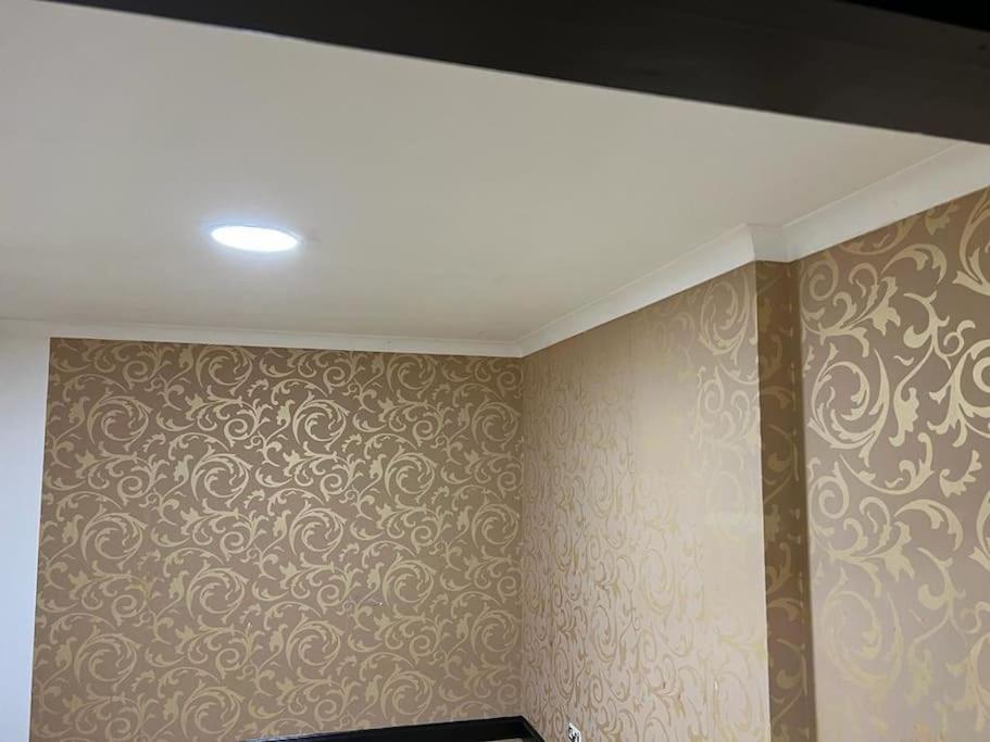 Cheerful 3 Bed House With Free Parking. Villa Nottingham Exterior foto