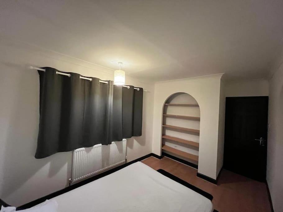 Cheerful 3 Bed House With Free Parking. Villa Nottingham Exterior foto