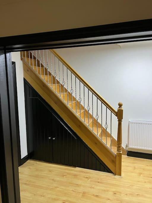 Cheerful 3 Bed House With Free Parking. Villa Nottingham Exterior foto